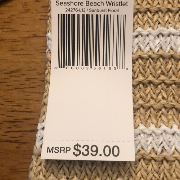 NWT Vera Bradley wristlet - Picture 4 of 6